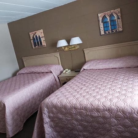 Arnprior Motor Inn Dış mekan fotoğraf