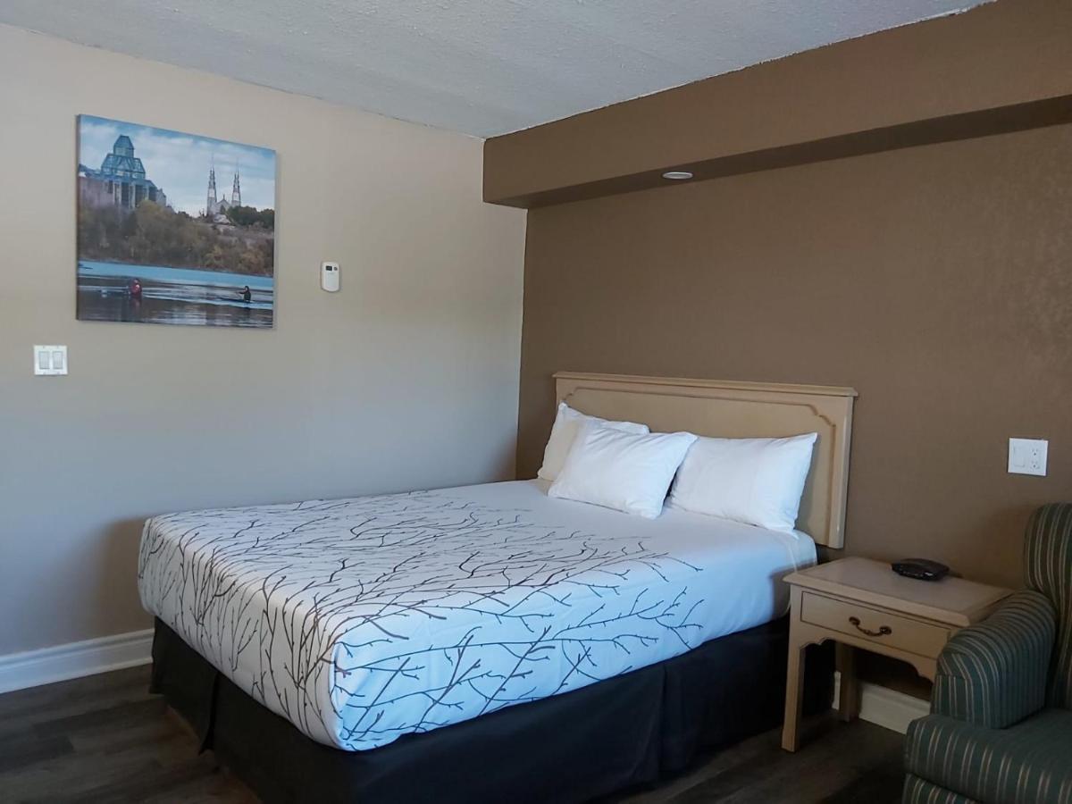 Arnprior Motor Inn Dış mekan fotoğraf