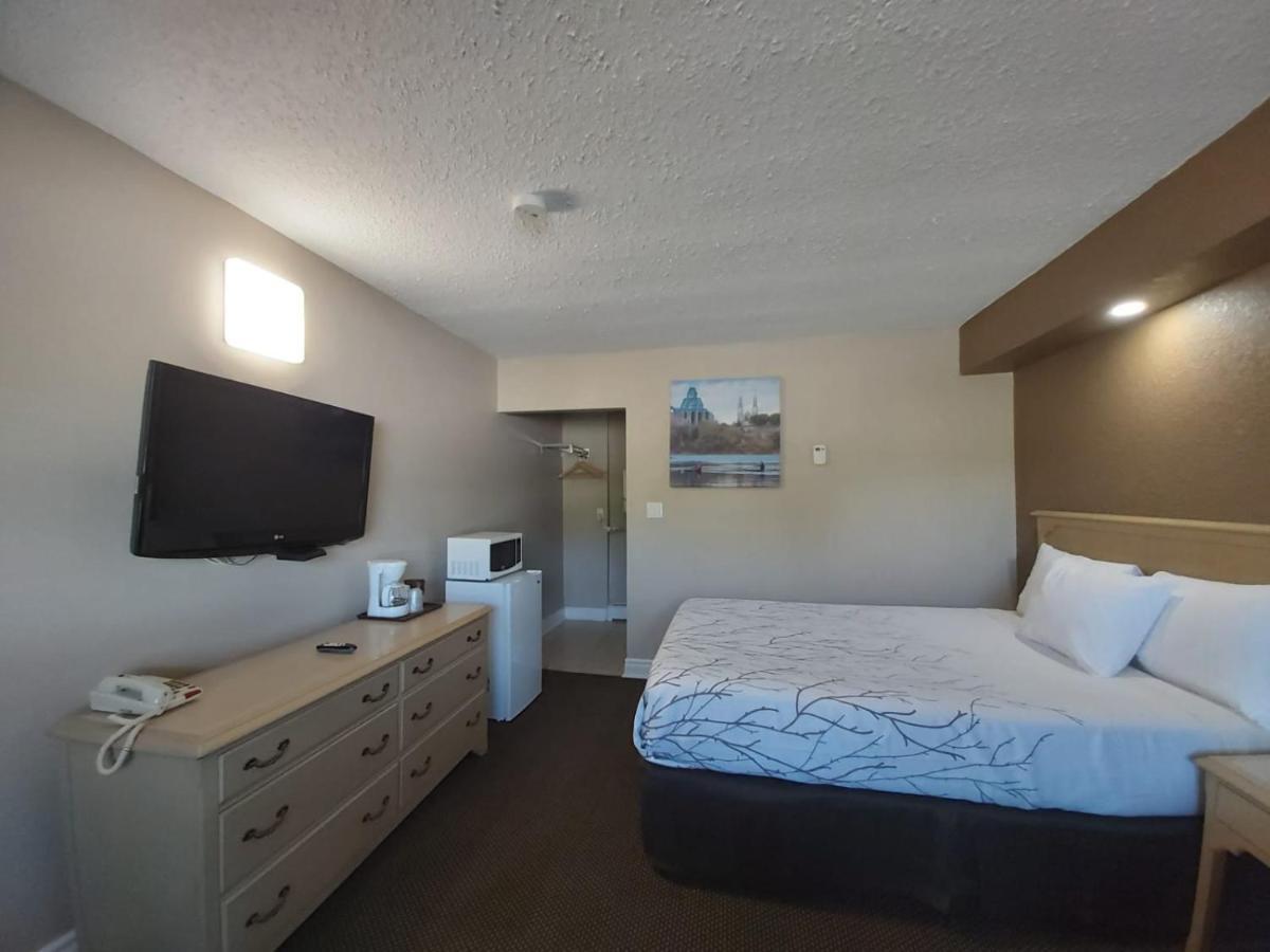 Arnprior Motor Inn Dış mekan fotoğraf