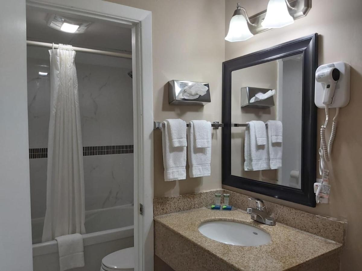 Arnprior Motor Inn Dış mekan fotoğraf