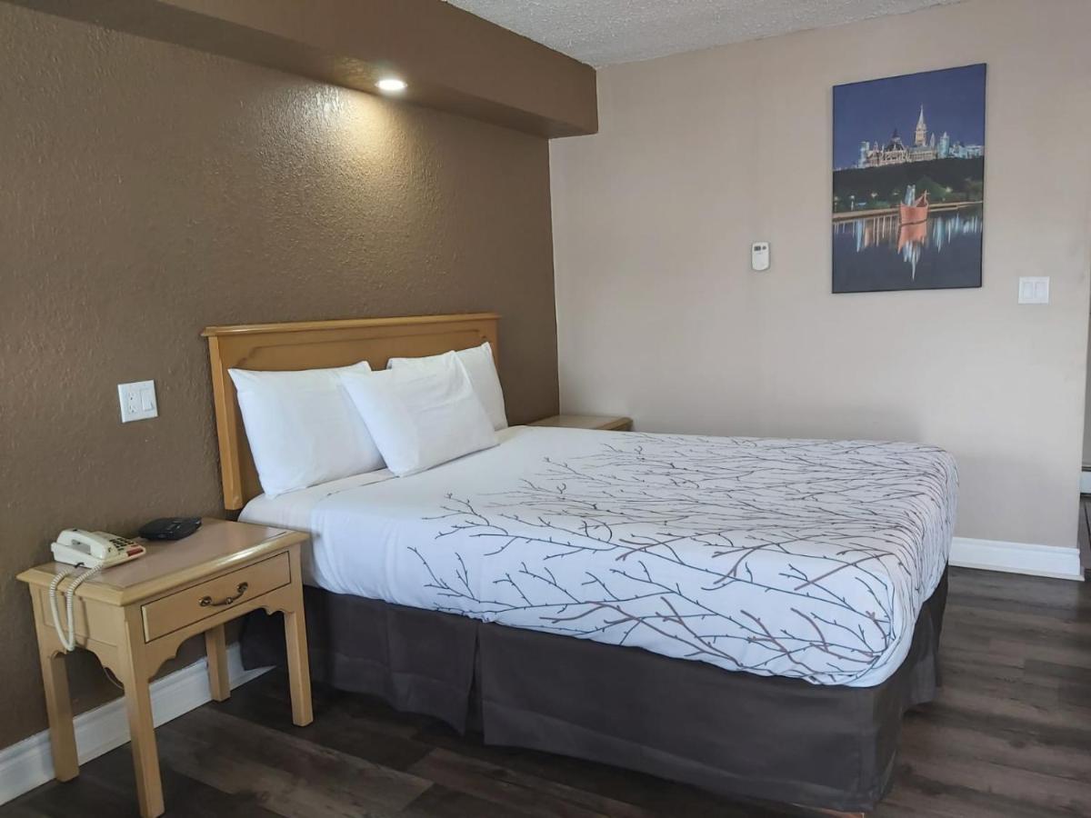 Arnprior Motor Inn Dış mekan fotoğraf