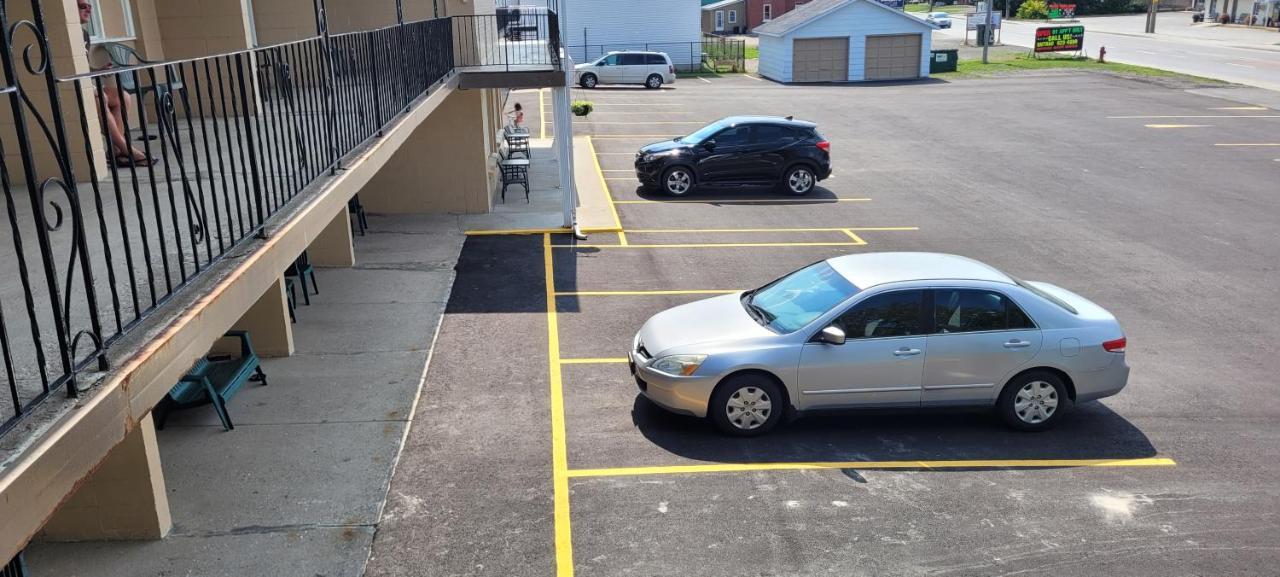 Arnprior Motor Inn Dış mekan fotoğraf
