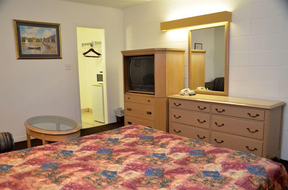 Arnprior Motor Inn Dış mekan fotoğraf